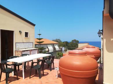 One bedroom house at Marina di Caronia 200 m away from the beach with sea view furnished terrace and wifi