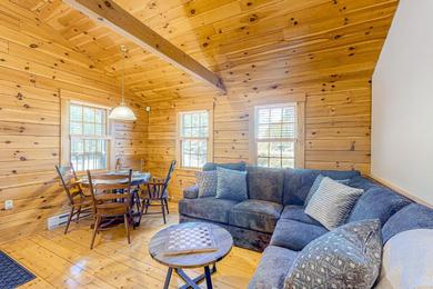 Holiday home Lincolnville Hideaway Cabin A