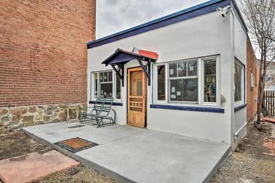 Holiday home Historic Cottage with Yard In Downtown Salida!