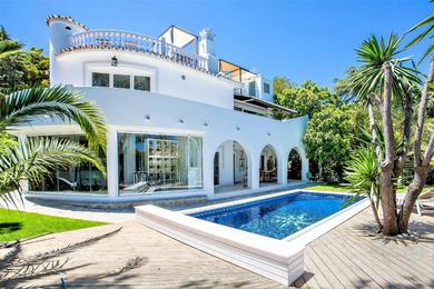 Вилла Luxury Villa with swimming pool and Jacuzzi