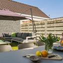Holiday home Charming summer-house with sunny garden only 5 minutes from Duinbergen-beach