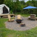 Luxury tent Tentrr Signature Site - Meadow's Edge at Two Chairs Farm