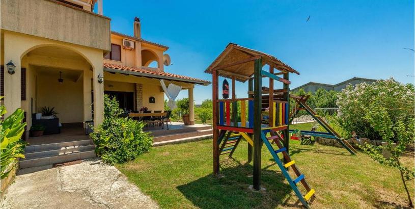 Holiday home Stunning Home In Ljubac With 6 Bedrooms, Wifi And Outdoor Swimming Pool