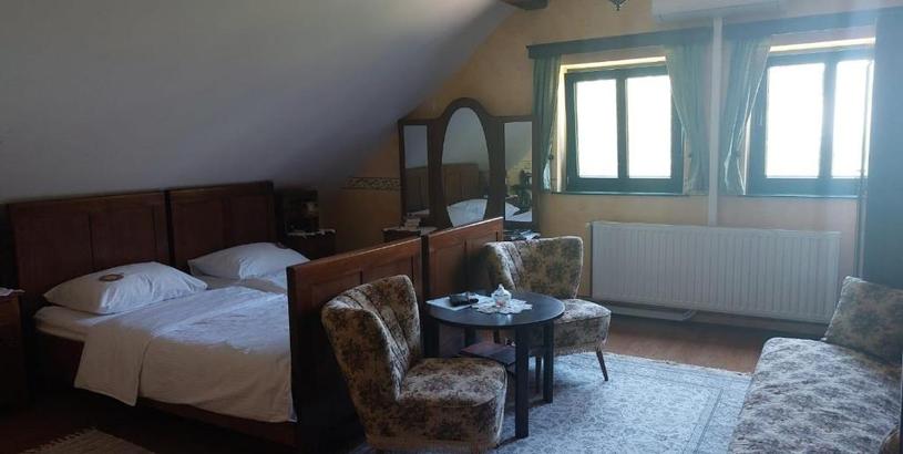 Guest house Secluded apartments and rooms Draz, Baranja - 15893