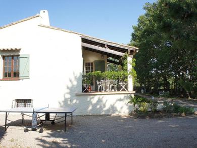Дом отдыха Charming Holiday Home in R gusse Provence with Terrace