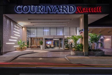 Отель Courtyard by Marriott Bethesda Chevy Chase
