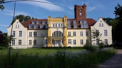 Апартаменты Schloss Lelkendorf, FeWo Groß Gievitz