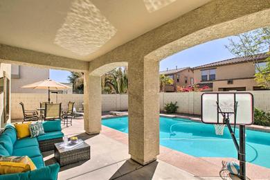 Holiday home Spacious Desert Oasis with Pool and Game Room!