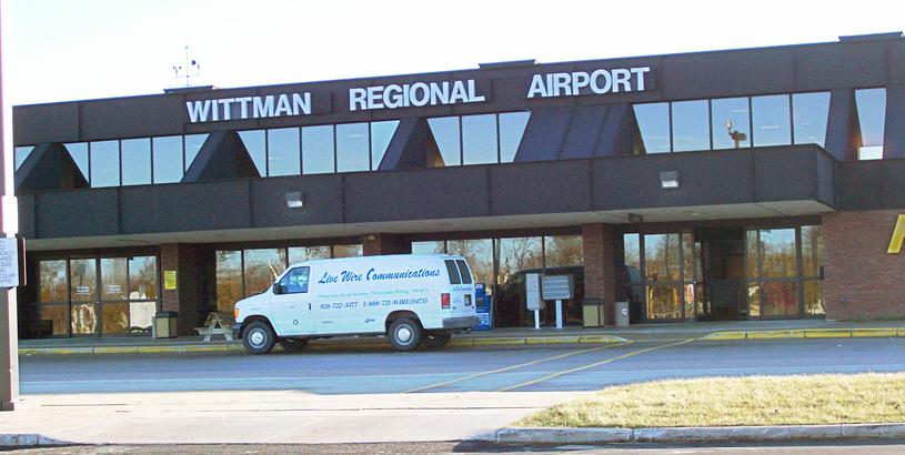 Wittman Regional Airport (OSH), Ошкош, Соединенные Штаты