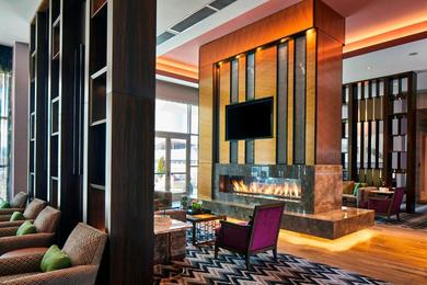 Отель SpringHill Suites by Marriott Nashville Downtown/Convention Center