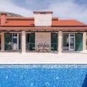 Hotel Charming poolside villa in the countryside near Split
