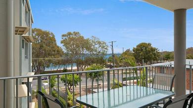 Holiday home Spectacular Unit Overlooking Pumicestone Passage - Welsby Pde, Bongaree