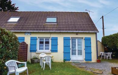 Nice home in Anneville sur Mer with 2 Bedrooms