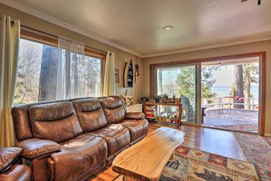 Holiday home Airy Lanas Lakefront Escape on Lake Almanor