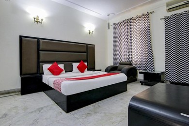 Hotel OYO Delhi Home Stay Near Nizamuddin