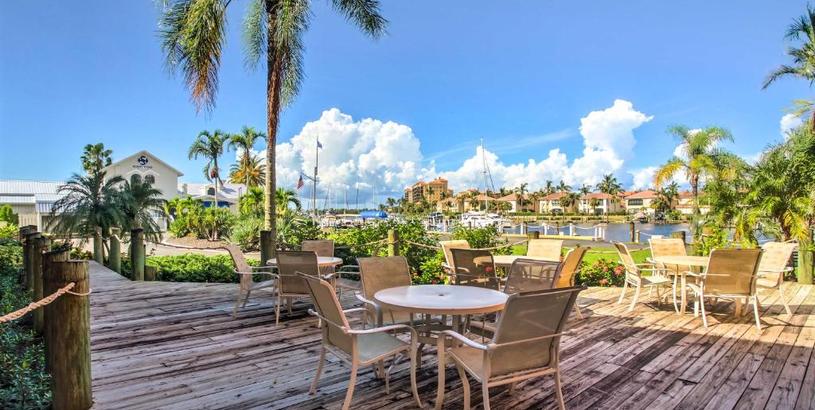 Apartments Resort-Style Condo with Pool 19 Miles to Fort Myers