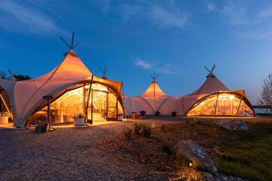 Luxury tent Under Canvas Acadia