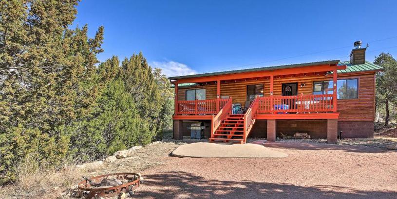 Дом отдыха Peaceful Heber Getaway with Deck and Fire Pit!