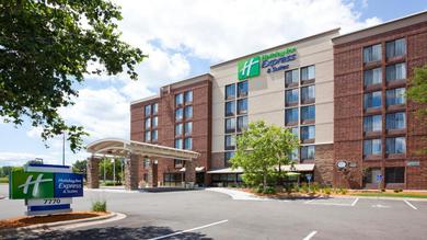 Отель Holiday Inn Express & Suites Bloomington West, an IHG Hotel