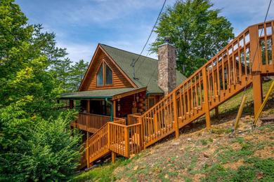 Holiday home Inviting Sevierville Cabin with Deck and Hot Tub!