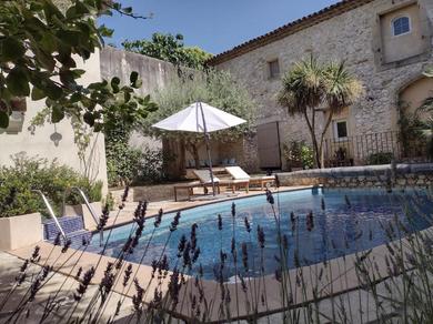 Гостевой дом La Maison Des Autres, piscine chauffée, chambres d'hôtes proches Uzès, Nîmes, Pont du Gard