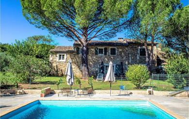 Дом отдыха Amazing home in St, Andr dOlrargues with Outdoor swimming pool, 3 Bedrooms and WiFi