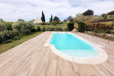 Villa With Pool In A Small Provencal Village