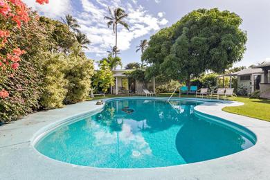 Tropical Garden Studio - Pool on property