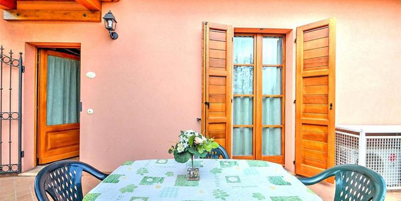 Apartments Roncaglia Villa Sleeps 4 Pool Air Con WiFi