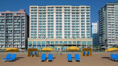 Отель Hilton Garden Inn Virginia Beach Oceanfront