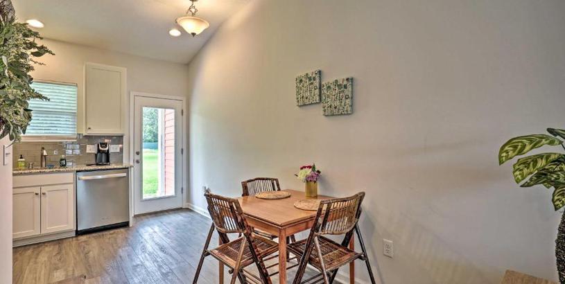 Apartments Pet-Friendly Palatka Apartment with Gas Grill!