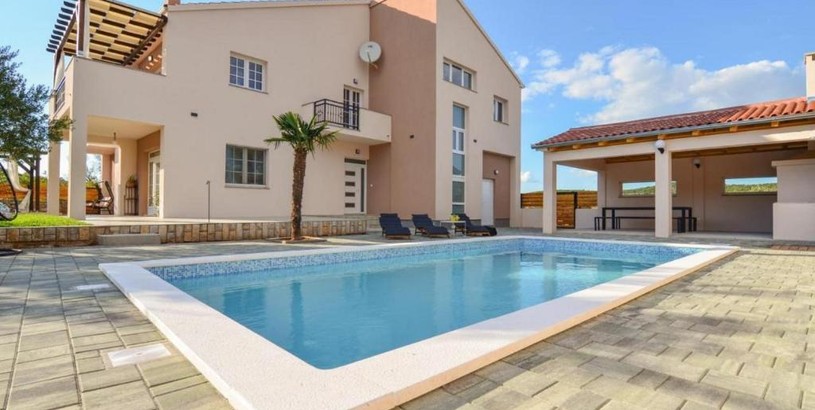 Hotel Apartment Villa Luana with private pool
