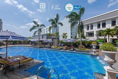 Курорт Sawaddi Patong Resort & Spa by Tolani - SHA Extra Plus