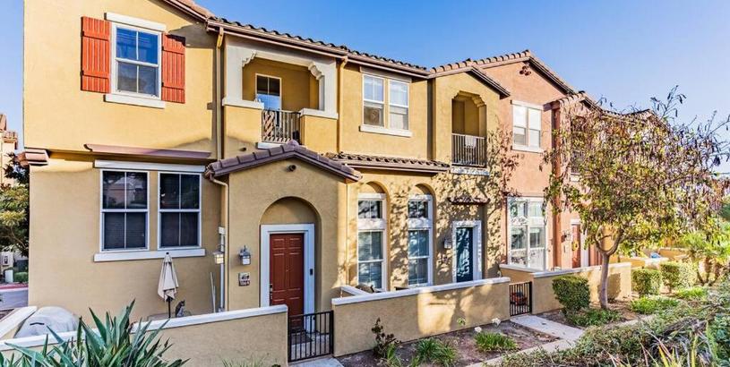 Hotel Entire Private 3-Bedroom, 3-Bath Home w Garage near San Diego Downtown, Entire house and All 3 Bedrooms are yours, not shared with strangers