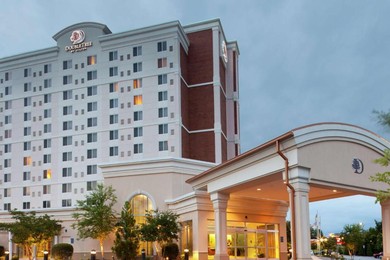 Отель DoubleTree by Hilton Greensboro