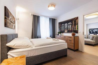 Апартаменты Chic One-Bedroom Apartment with King-Size Bed, Nestled in Vienna's Vibrant Heart
