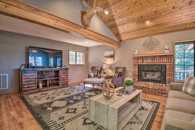Spacious Pine Mtn Club Cabin with Game Room and Deck