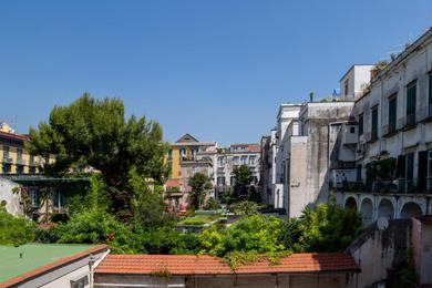 Apartments Very Big, three Bedrooms, Great Balcony and View, on PORTALBA, near BELLINI and DANTE, super Central!
