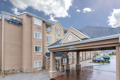 Отель Microtel Inn & Suites by Wyndham Rochester South Mayo Clinic