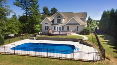 Holiday home Mountain Shadows BRAND NEW Luxurious House with Heated Pool - Games - And More Near Asheville!