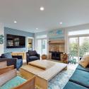 Guest house Family Tides Luxury Home Sleeps 18