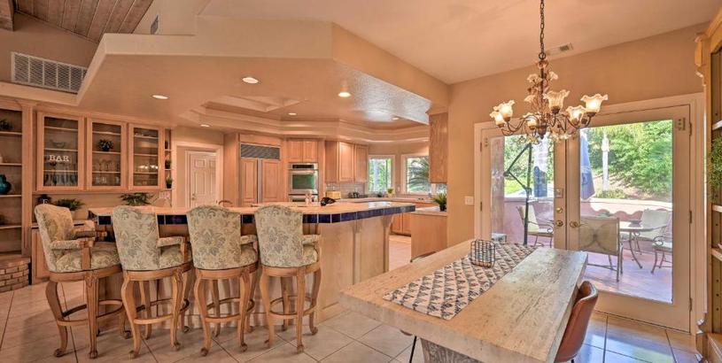 Holiday home Elegant Fallbrook Getaway with Private Oasis!