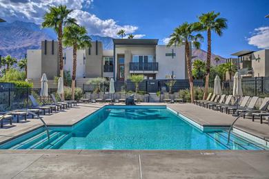 Апартаменты Luxurious Palm Springs Condo Less Than 2 Mi to Dtwn!