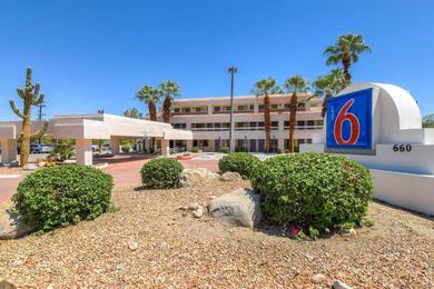 Отель Motel 6-Palm Springs, CA - Downtown