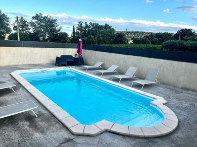 Villa au milieu des vignes avec piscine privée sans vis à vis
