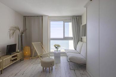 Апартаменты Superb studio in front of the sea and the Grande Plage of Biarritz - Welkey