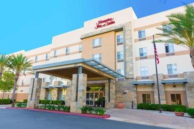 Отель Hampton Inn & Suites Riverside/Corona East