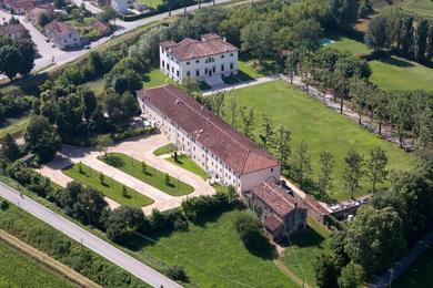 Отель La Barchessa di Villa Pisani