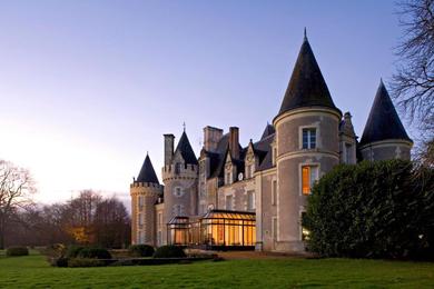 Отель Hôtel Chateau Golf des Sept Tours by Popinns