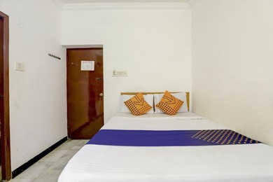 Отель SPOT ON Jayam Residency